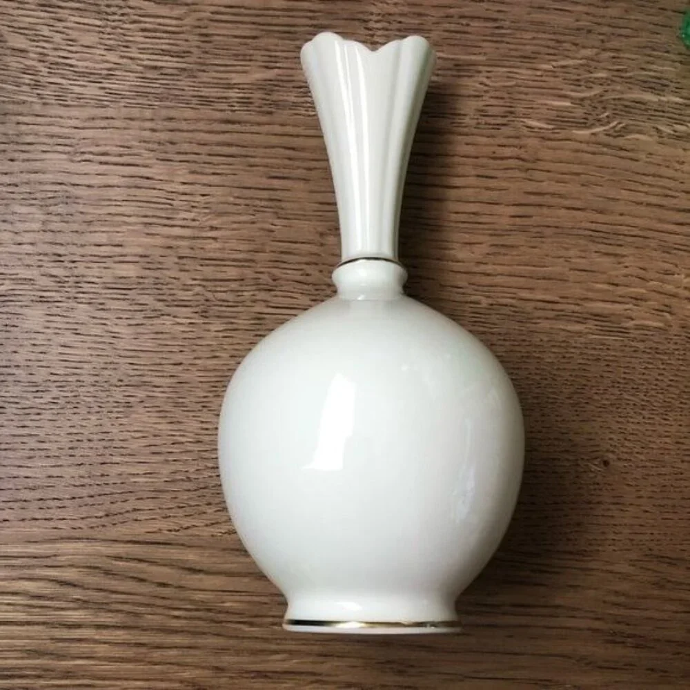 Lenox Vintage Rose Bud Gold Trim Vase 